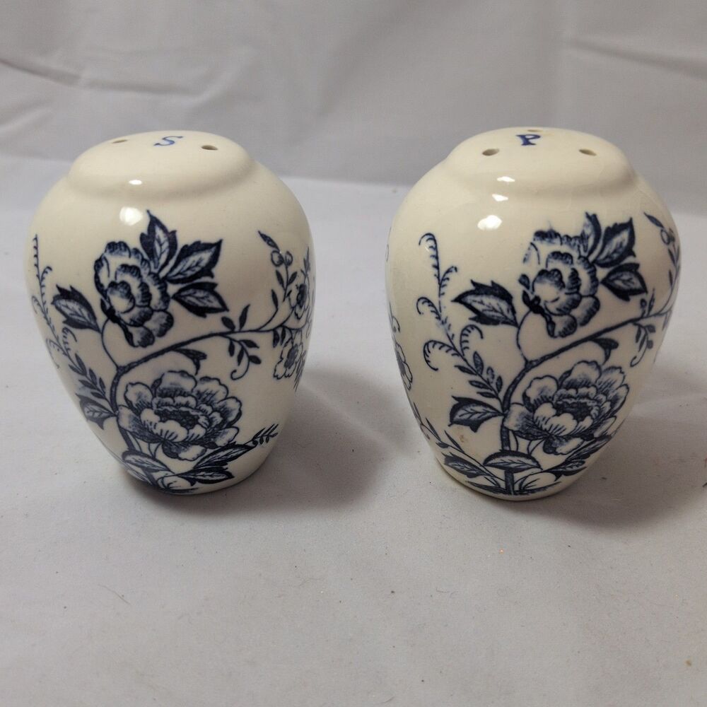 Rare Pair Blue Danube Blue Onion Salt & Pepper Shakers Set No Bottoms